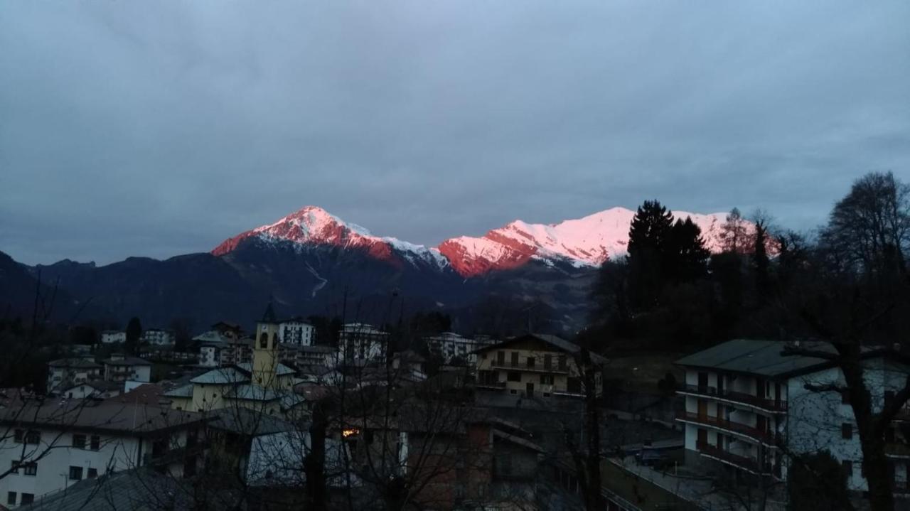 Mountain View Charming Apartment Moggio  Exteriér fotografie